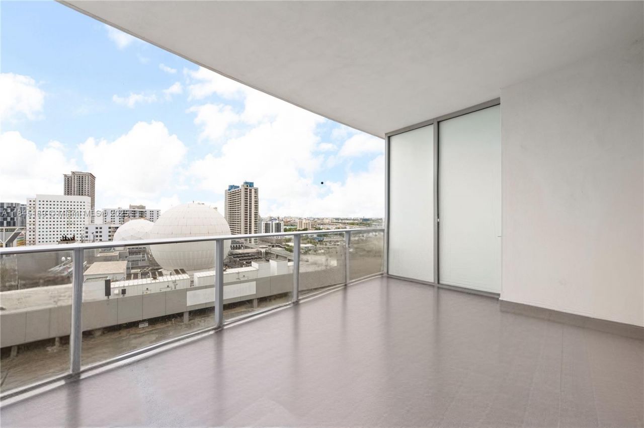 851 NE 1st Ave, Unit 1410, Miami, FL 33132 Photo