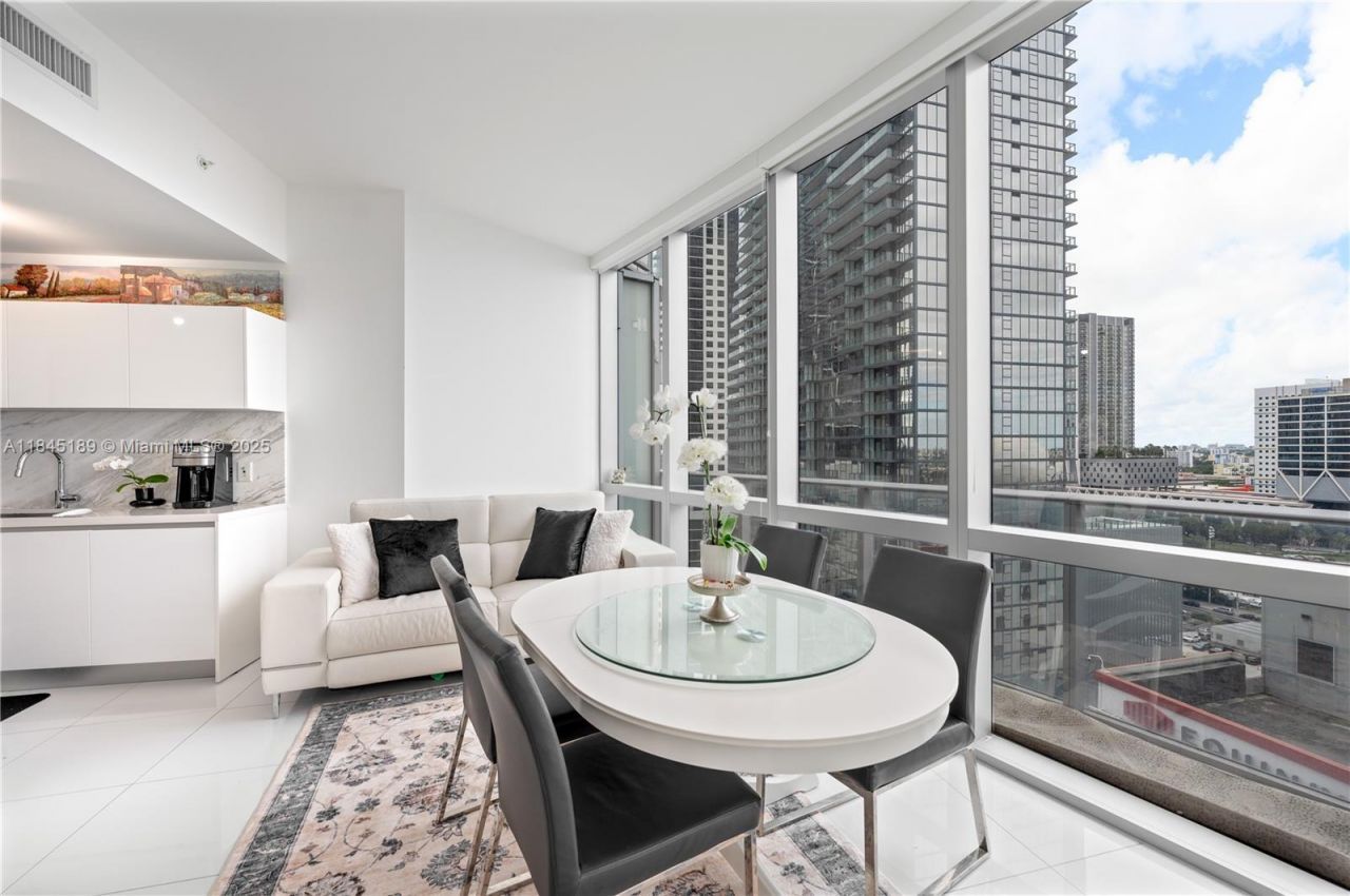 851 NE 1st Ave, Unit 1410, Miami, FL 33132 Photo