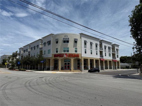 Unit 301, South Miami, FL 33143