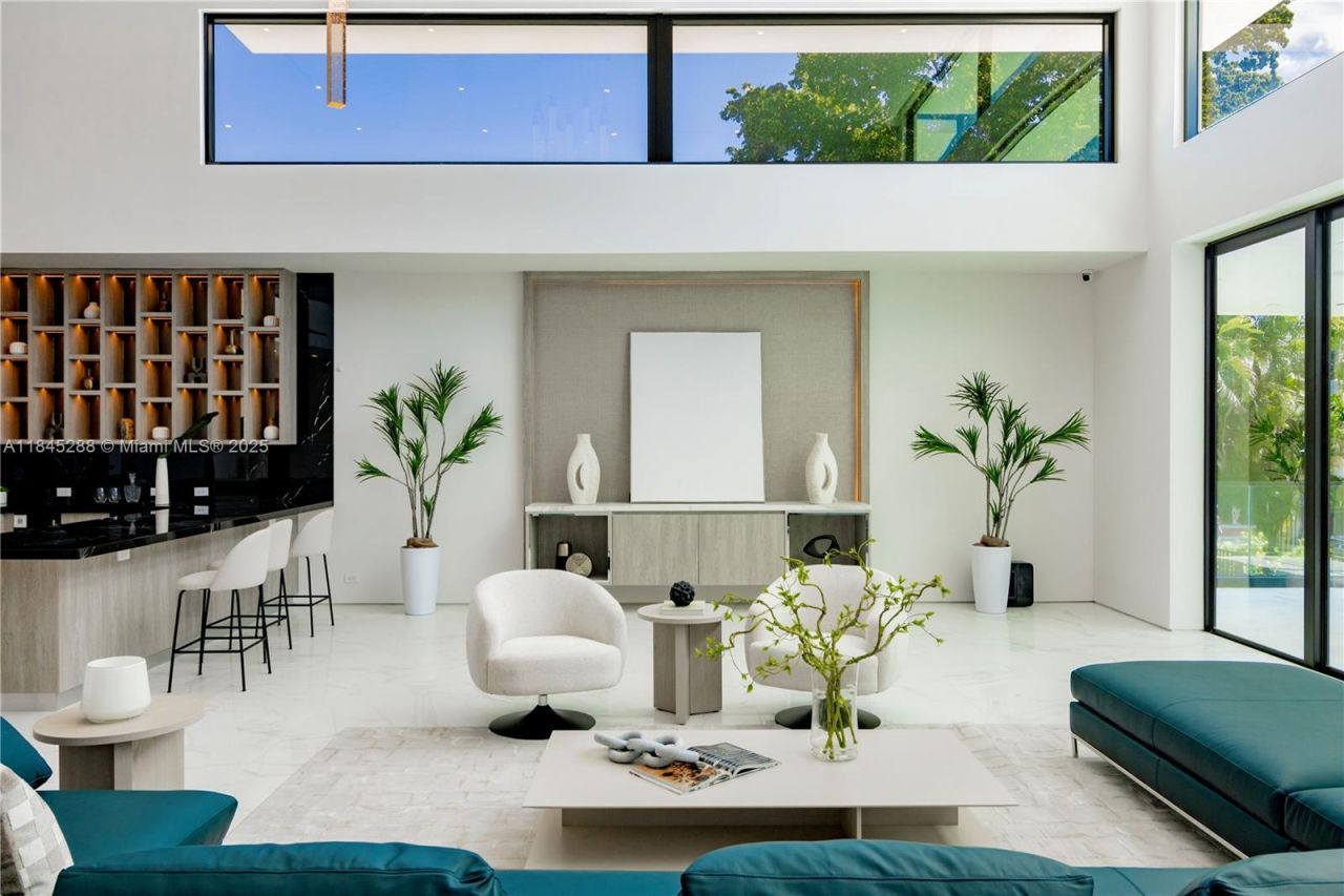 1248 NE 89th St, Miami, FL 33138 Photo