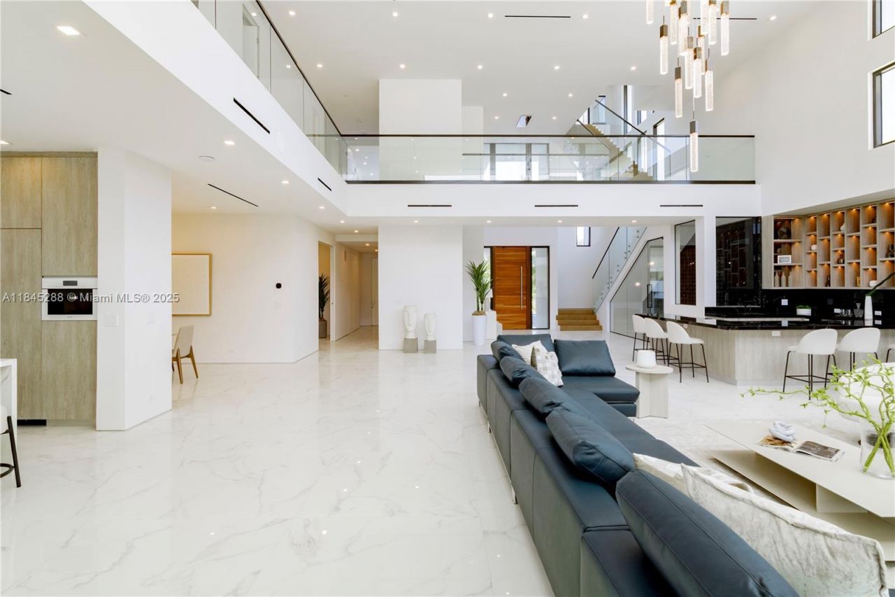 1248 NE 89th St, Miami, FL 33138 Photo