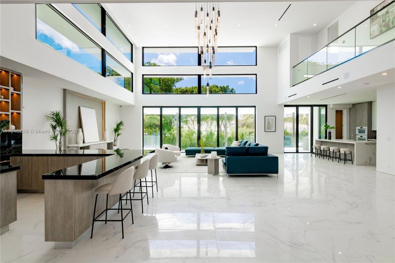 1248 NE 89th St, Miami, FL 33138 Photo