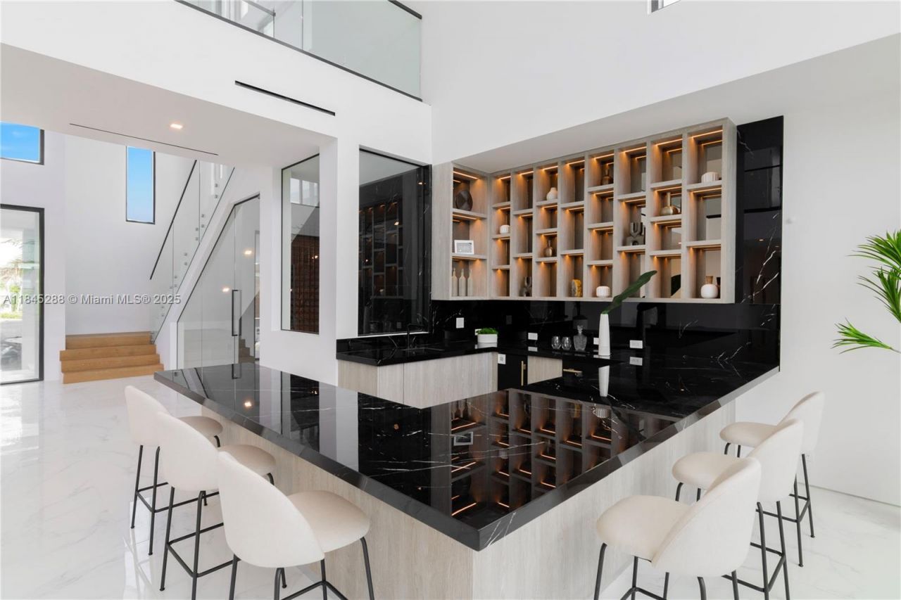 1248 NE 89th St, Miami, FL 33138 Photo