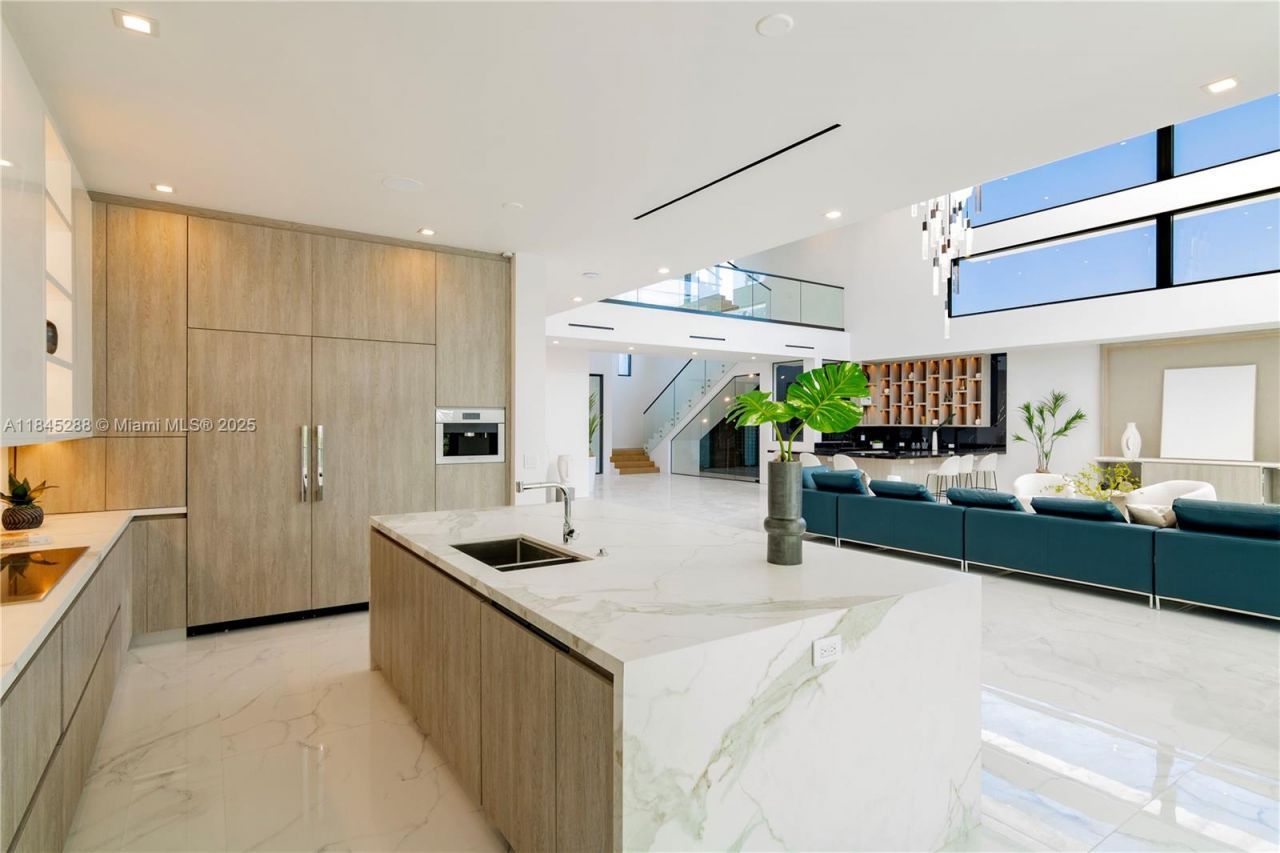 1248 NE 89th St, Miami, FL 33138 Photo