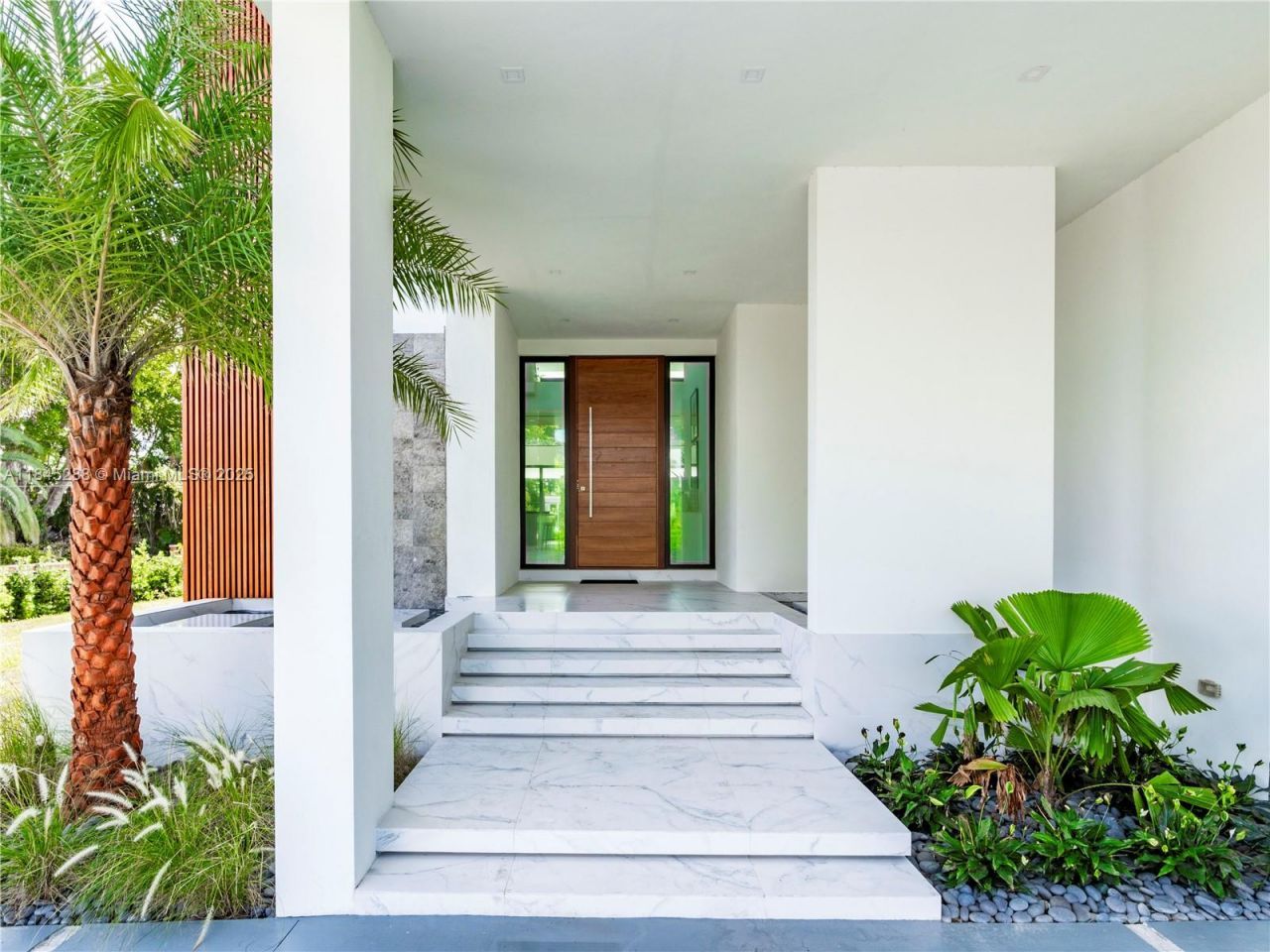 1248 NE 89th St, Miami, FL 33138 Photo