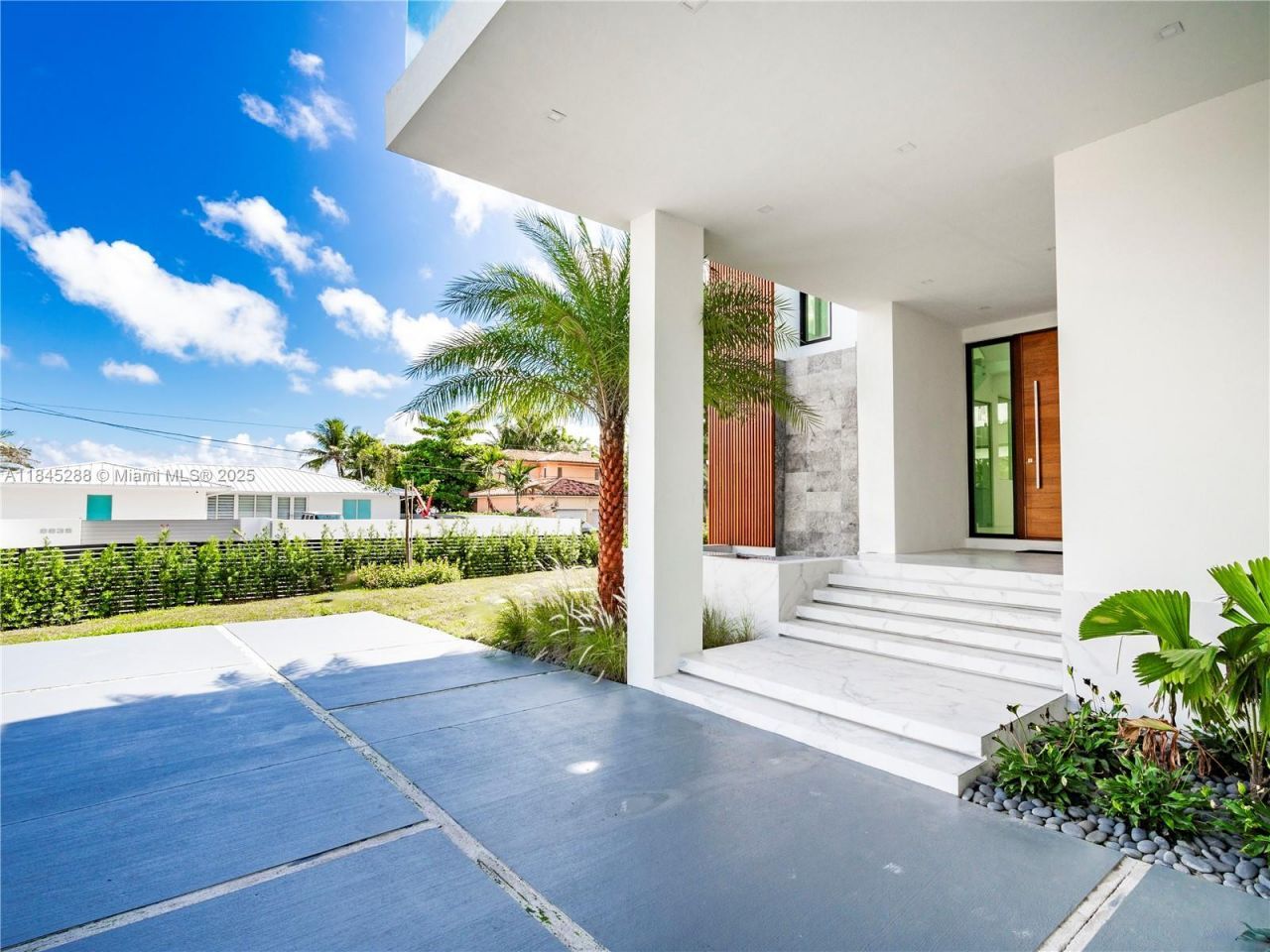 1248 NE 89th St, Miami, FL 33138 Photo