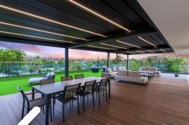 1248 NE 89th St, Miami, FL 33138 Photo