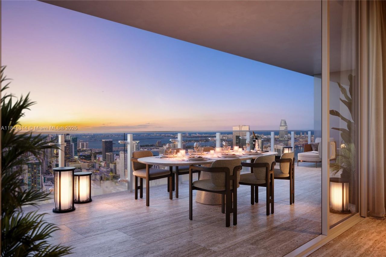 24 SW 4th St, Unit E-2501, Miami, FL 33130 Photo