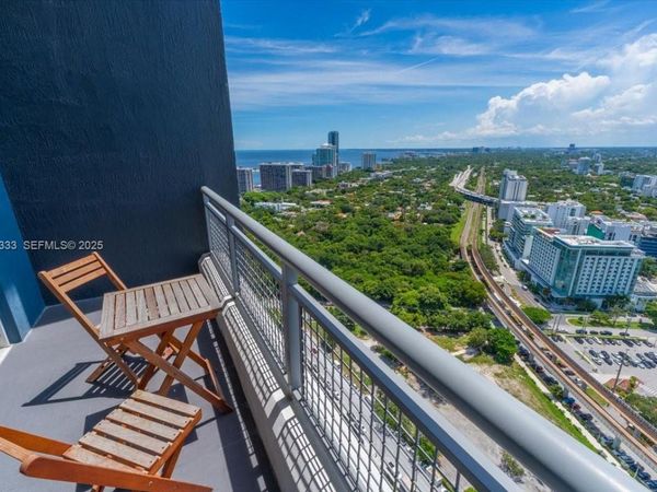 60 SW 13th St, Unit 3203, Miami, FL 33130