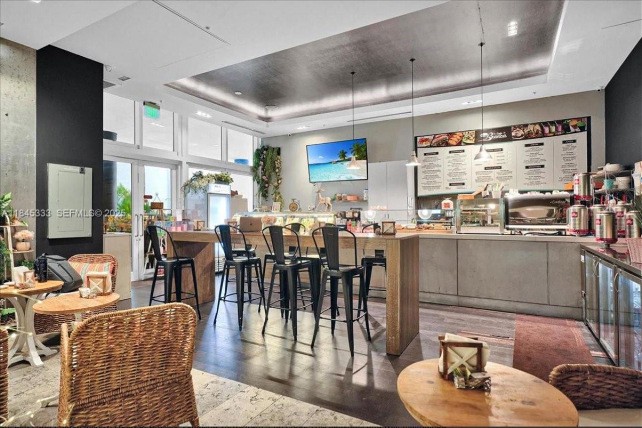 60 SW 13th St, Unit 3203, Miami, FL 33130 Photo