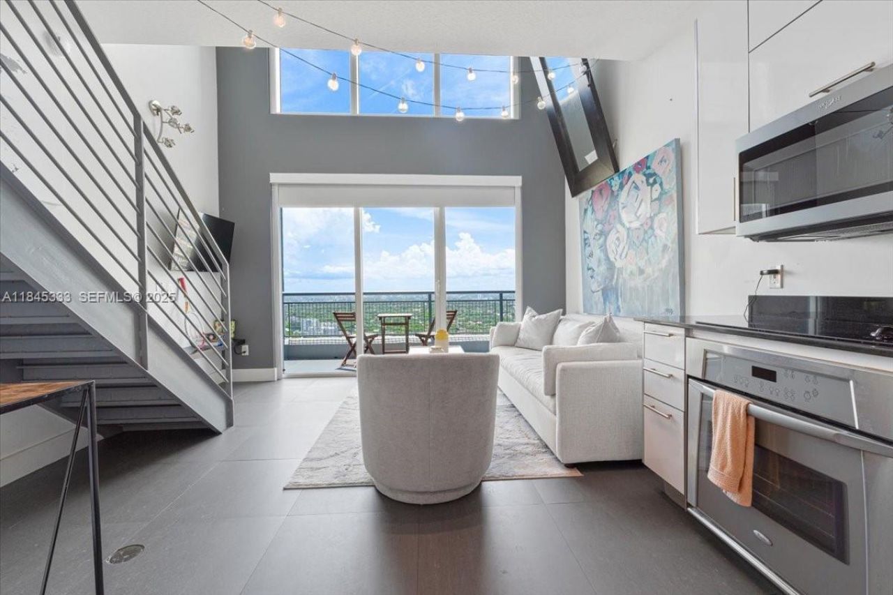 60 SW 13th St, Unit 3203, Miami, FL 33130 Photo