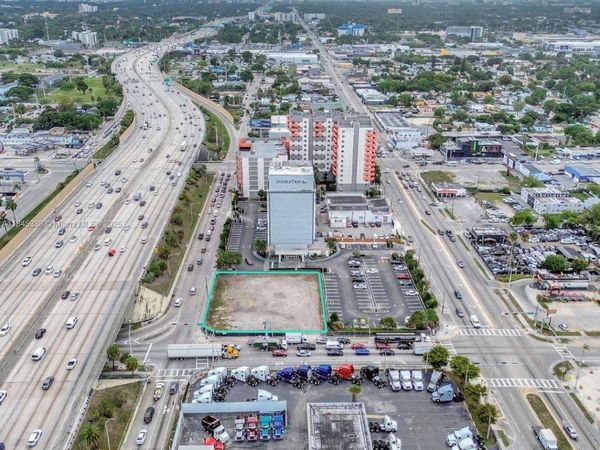 8028 NW 6th Ct, Miami, FL 33150