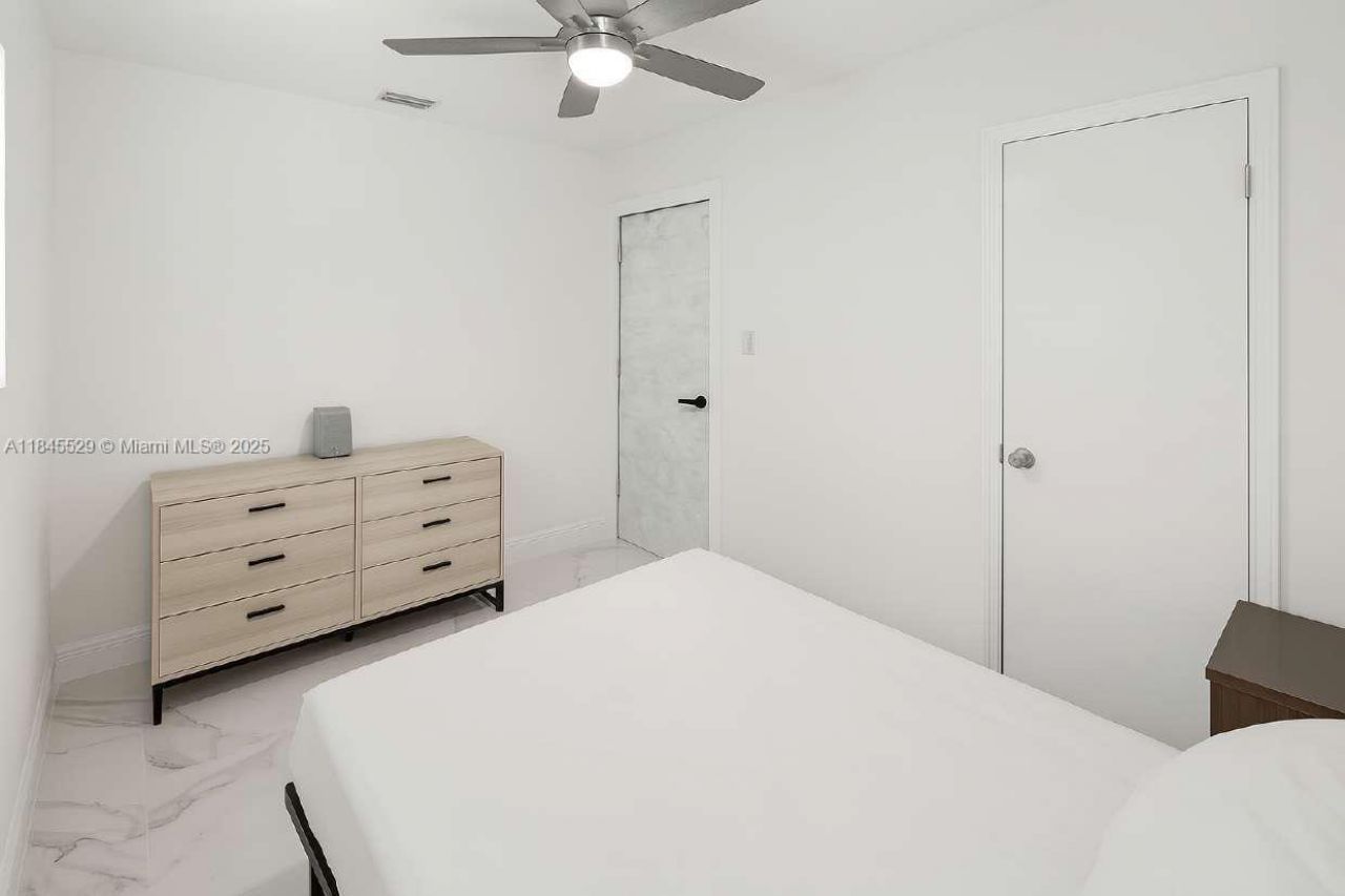 2231 NW 9th Ct, Fort Lauderdale, FL 33311 Photo