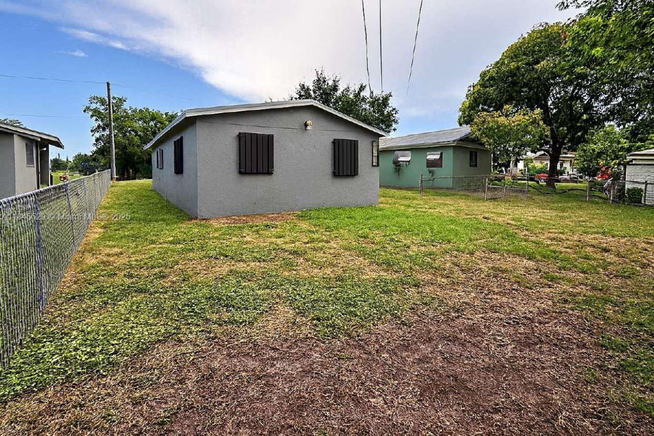 2231 NW 9th Ct, Fort Lauderdale, FL 33311 Photo