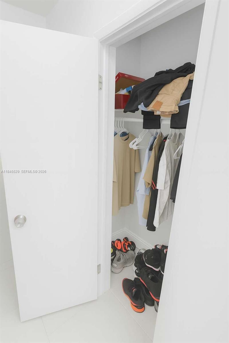 2231 NW 9th Ct, Fort Lauderdale, FL 33311 Photo