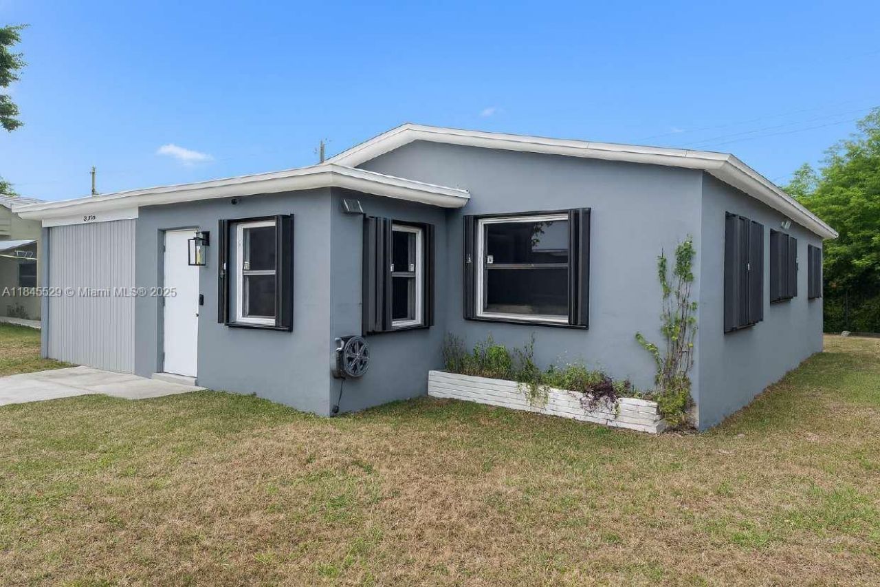 2231 NW 9th Ct, Fort Lauderdale, FL 33311 Photo