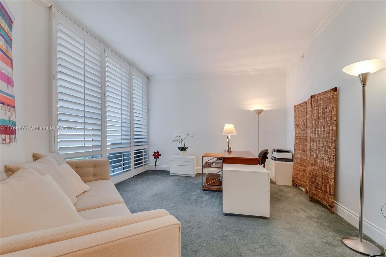 60 Edgewater Dr, Unit 5E, Coral Gables, FL 33133 Photo