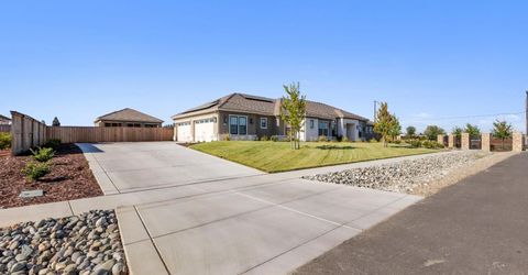 3100 Saffron Ln, Roseville, CA 95747 Photo