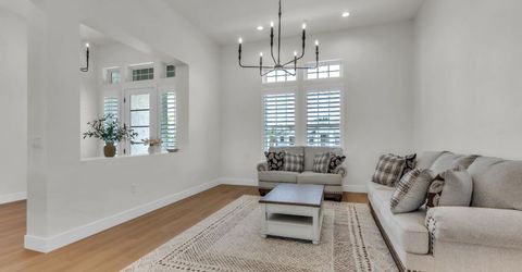 3100 Saffron Ln, Roseville, CA 95747 Photo