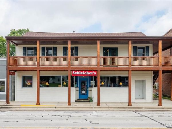 1031 Fairfax Street, Carlyle, IL 62231