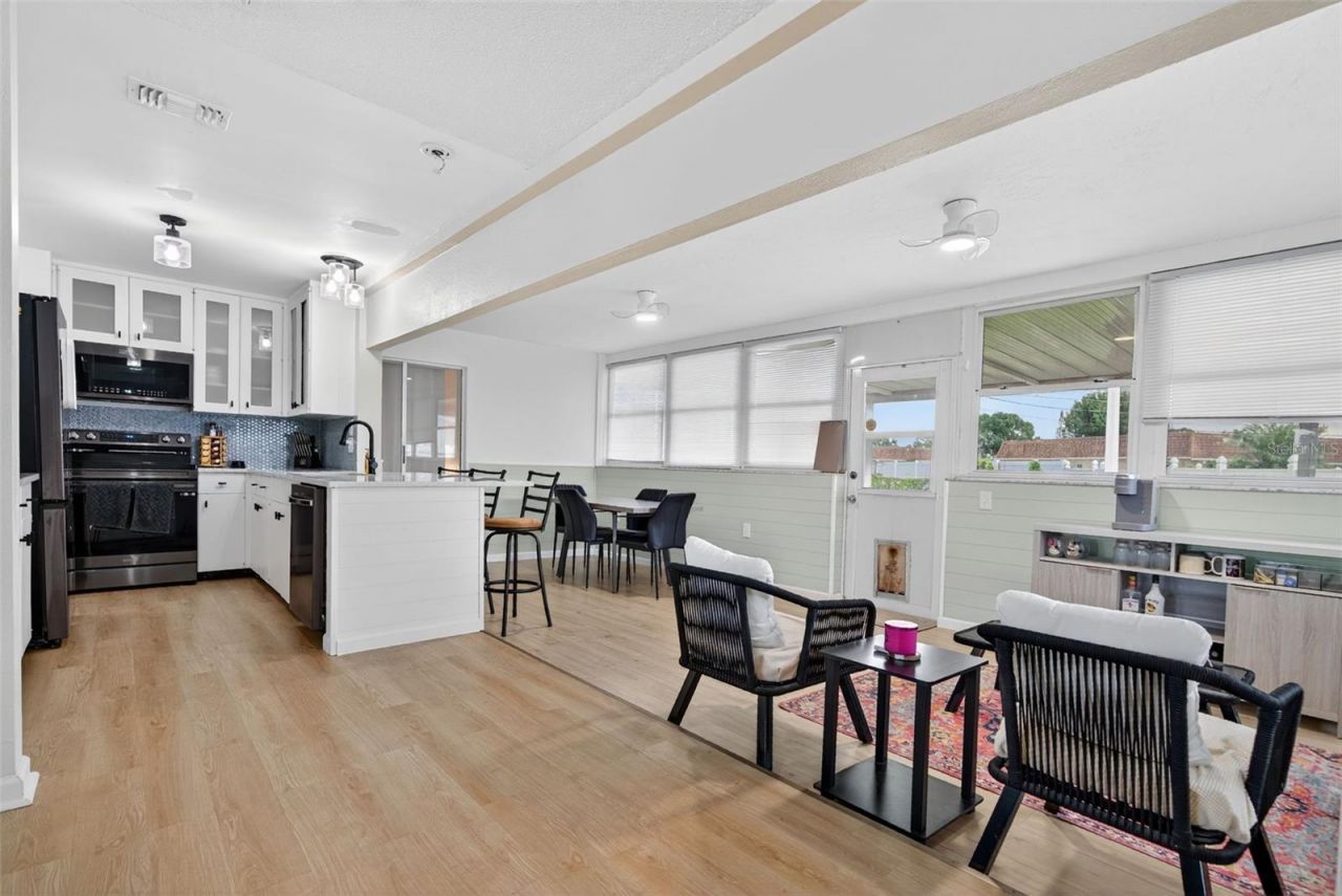 807 Melody Lane, Bradenton, FL 34207 Photo