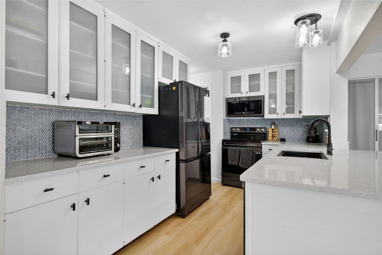 807 Melody Lane, Bradenton, FL 34207 Photo