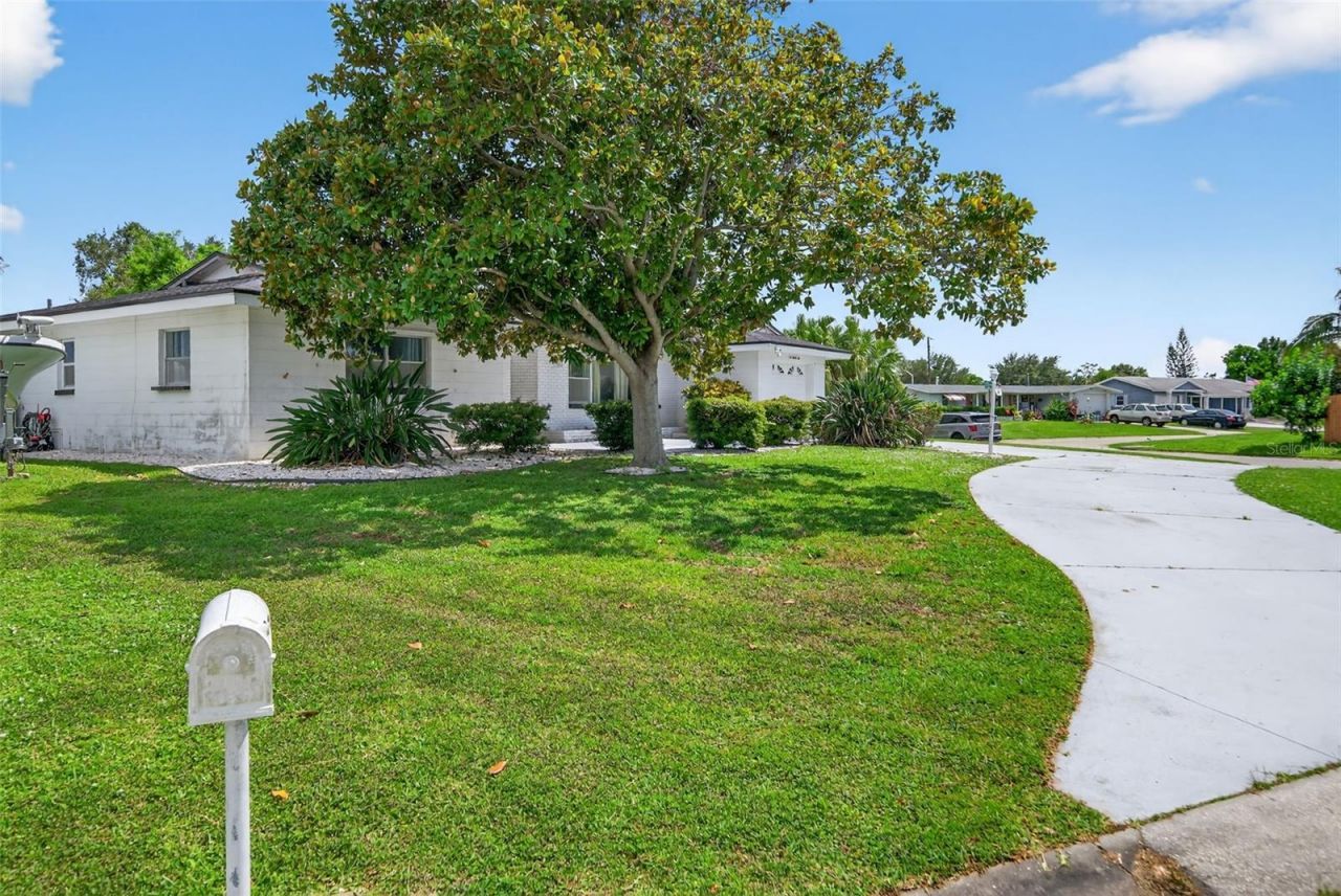 807 Melody Lane, Bradenton, FL 34207 Photo