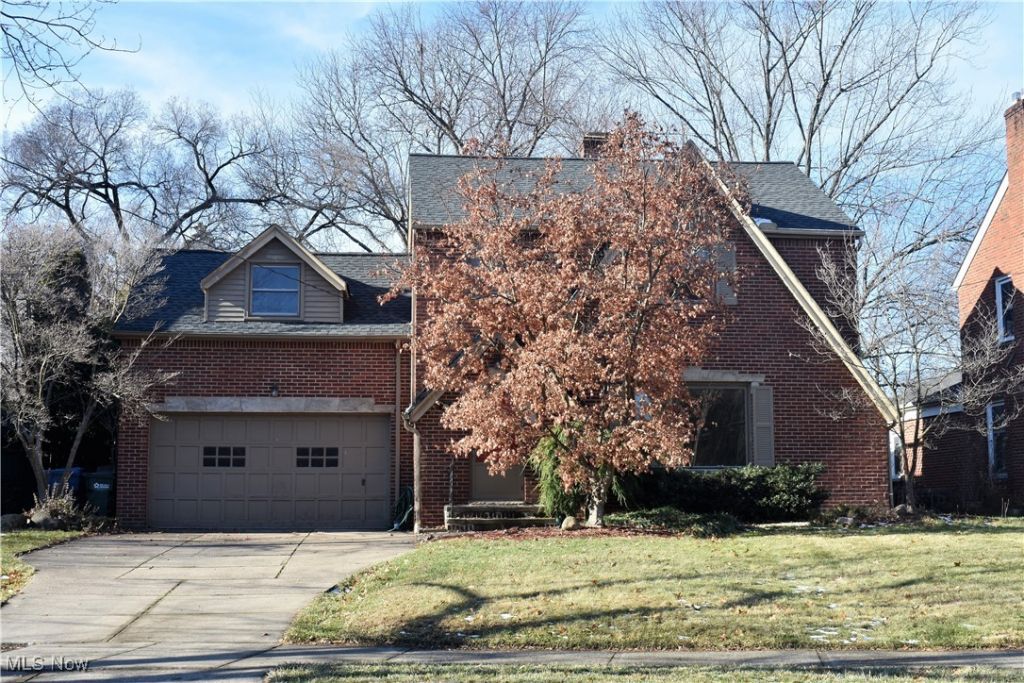 21216 N Park Drive, Fairview Park, OH 44126 Main Photo