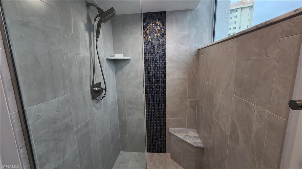 20 Seagate Dr, Unit 301, Naples, FL 34103 Photo