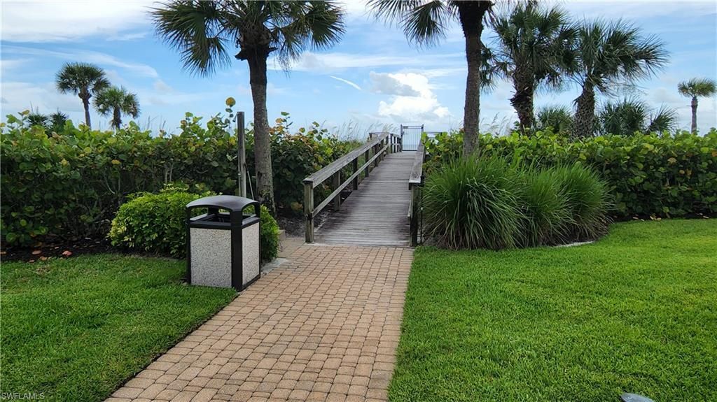 20 Seagate Dr, Unit 301, Naples, FL 34103 Photo