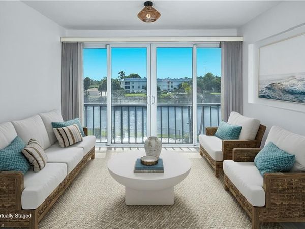 3100 Binnacle DR, Unit 305, NAPLES, FL 34103