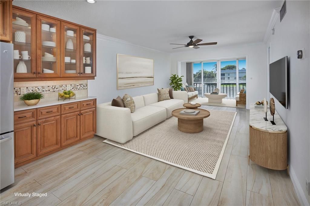 3100 Binnacle Dr, Unit 305, Naples, FL 34103 Photo