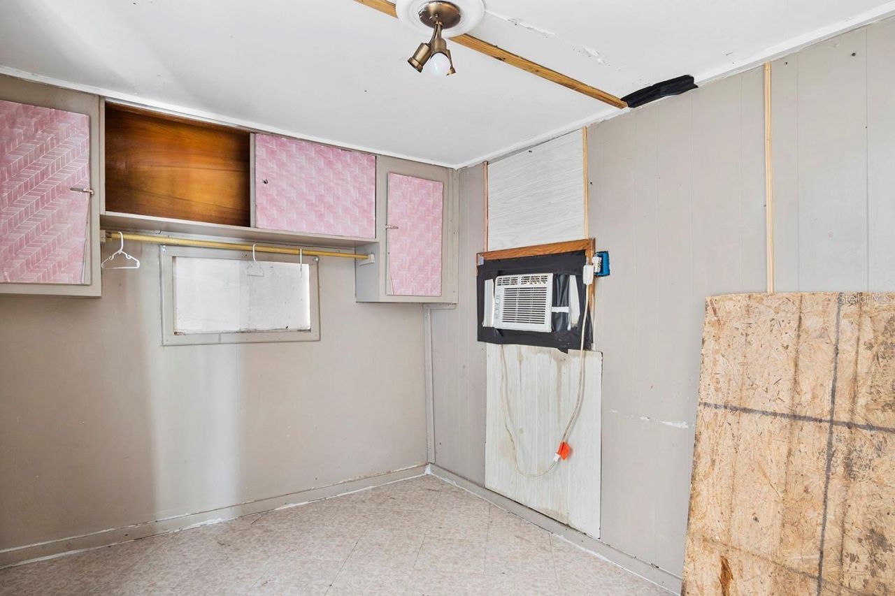 506 Roosevelt Avenue, Masaryktown, FL 34604 Photo