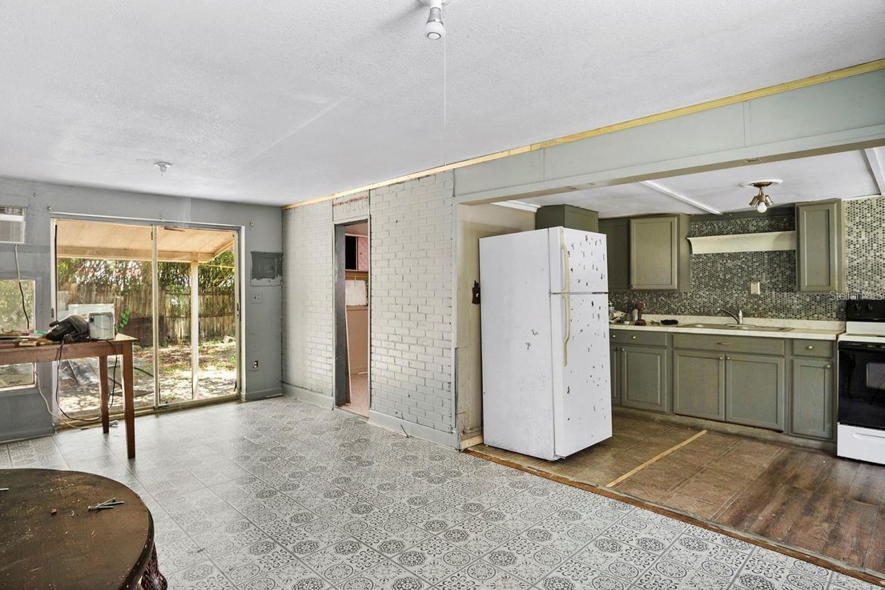 506 Roosevelt Avenue, Masaryktown, FL 34604 Photo