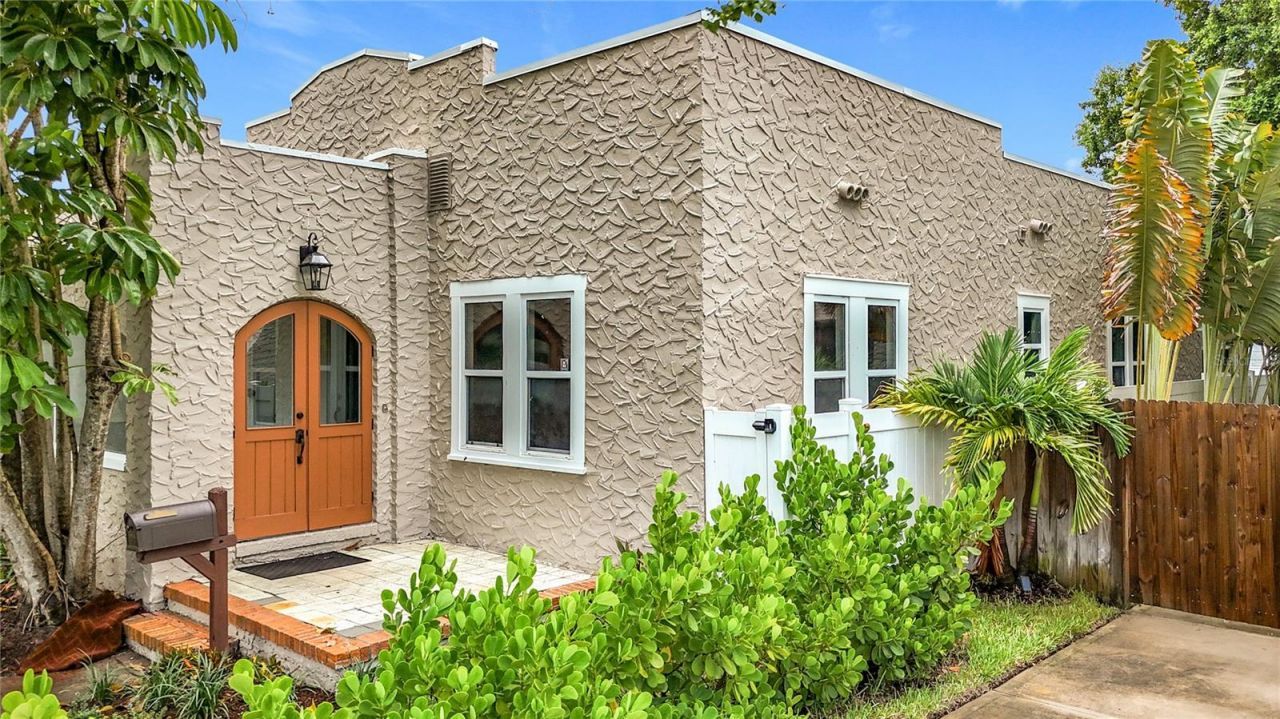 4595 9th Avenue N, Saint Petersburg, FL 33713 Photo