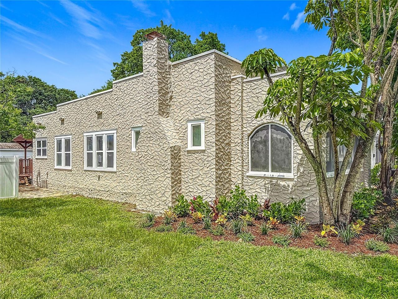 4595 9th Avenue N, Saint Petersburg, FL 33713 Photo