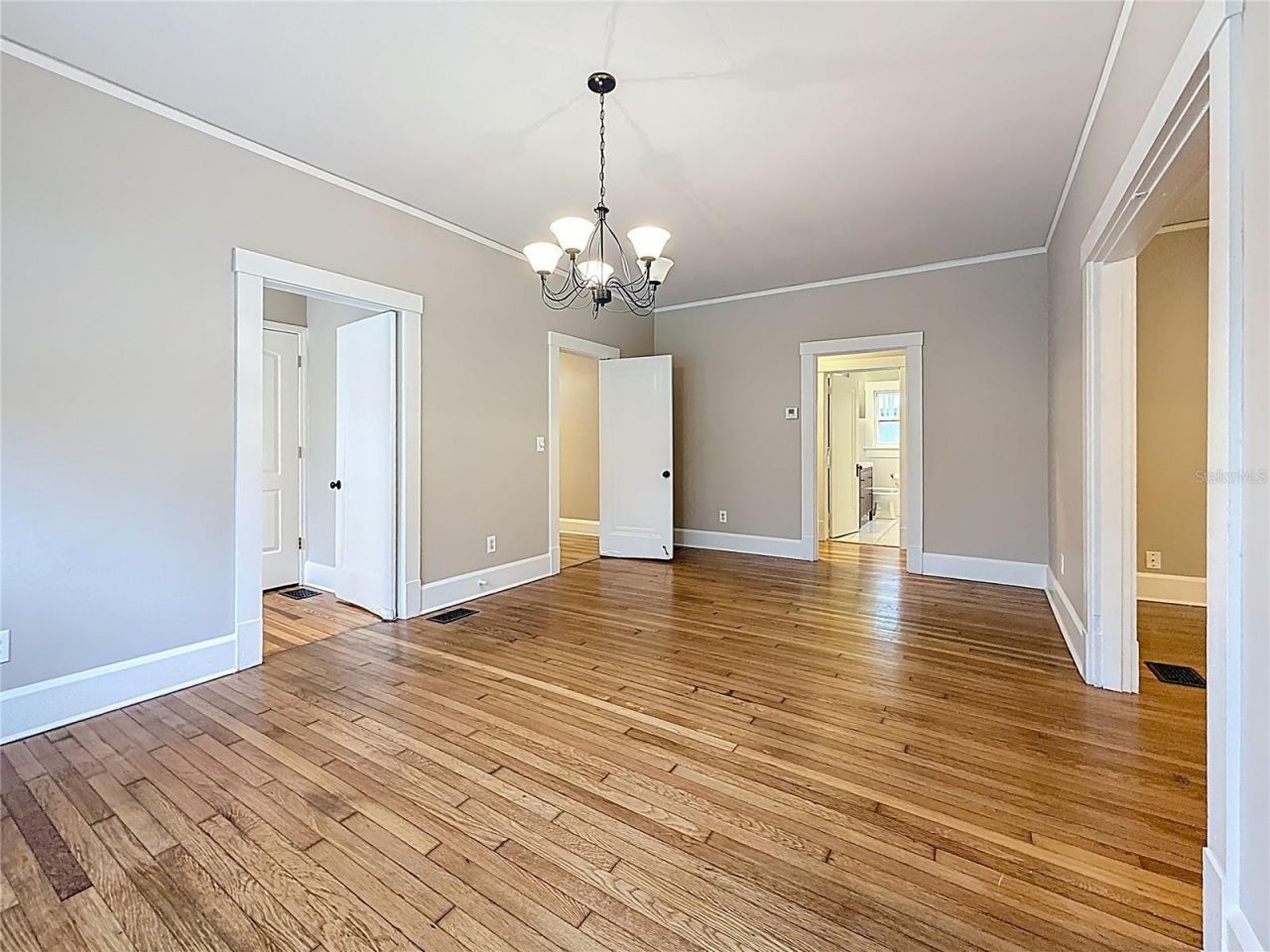 4595 9th Avenue N, Saint Petersburg, FL 33713 Photo