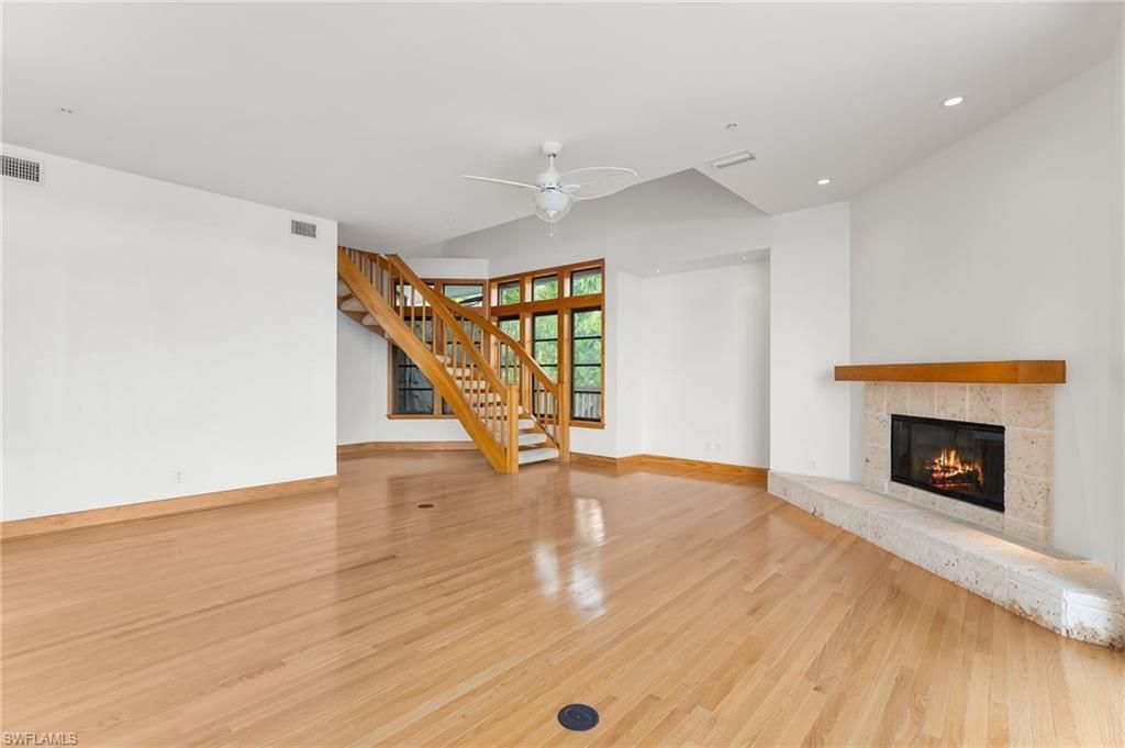 406 Gulf Bend Dr, Captiva, FL 33924 Photo