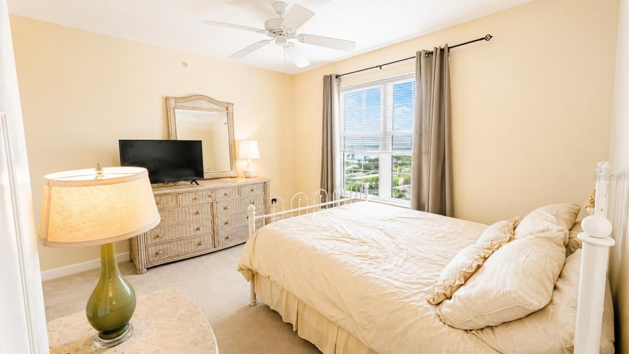 750 N Tamiami Trail, Unit 1402, Sarasota, FL 34236 Photo