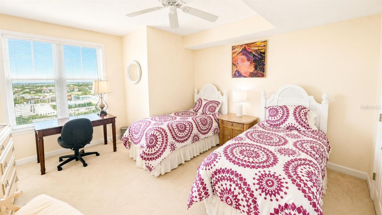 750 N Tamiami Trail, Unit 1402, Sarasota, FL 34236 Photo
