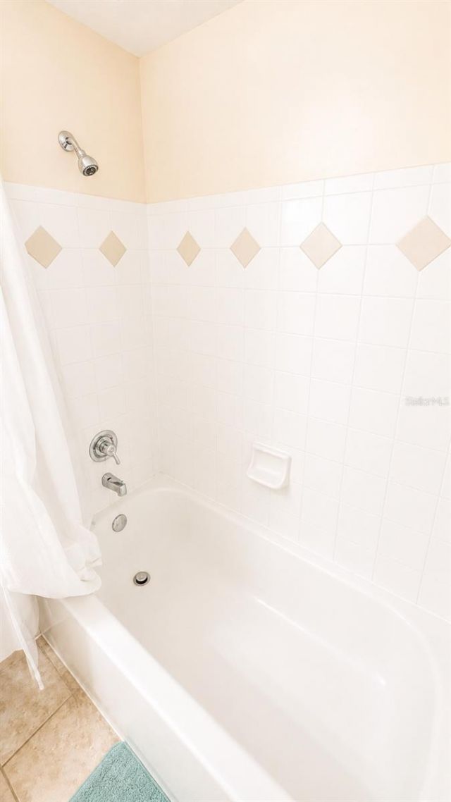 750 N Tamiami Trail, Unit 1402, Sarasota, FL 34236 Photo