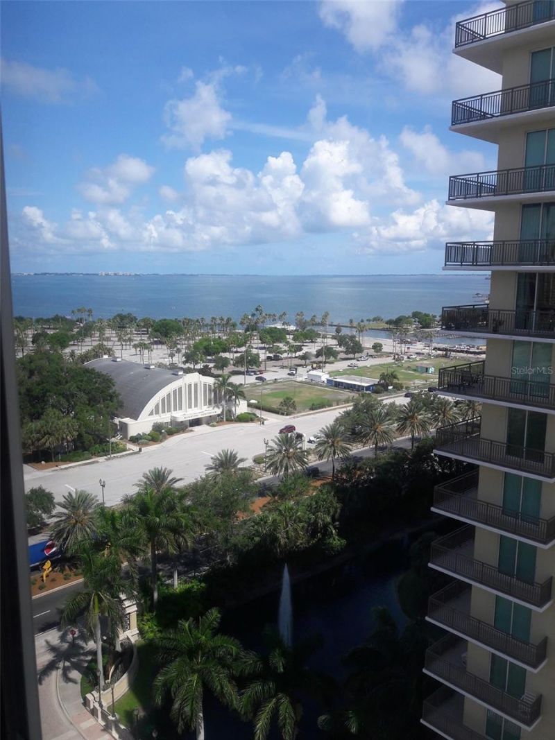 750 N Tamiami Trail, Unit 1402, Sarasota, FL 34236 Photo