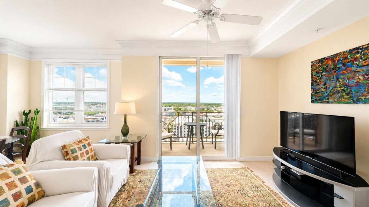 750 N Tamiami Trail, Unit 1402, Sarasota, FL 34236 Photo
