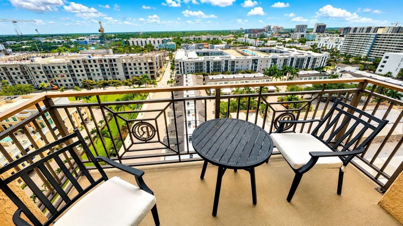750 N Tamiami Trail, Unit 1402, Sarasota, FL 34236 Photo