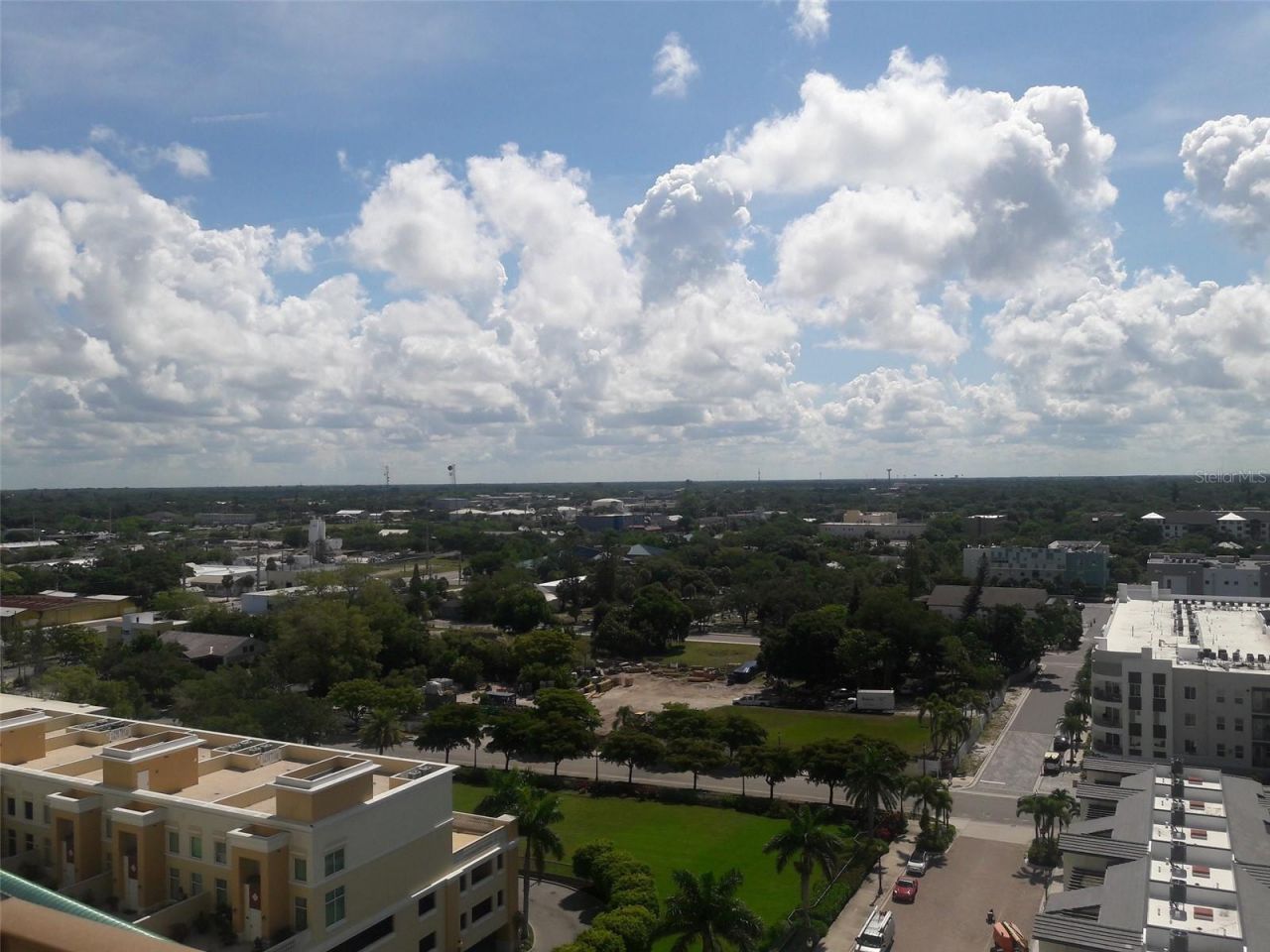 750 N Tamiami Trail, Unit 1402, Sarasota, FL 34236 Photo