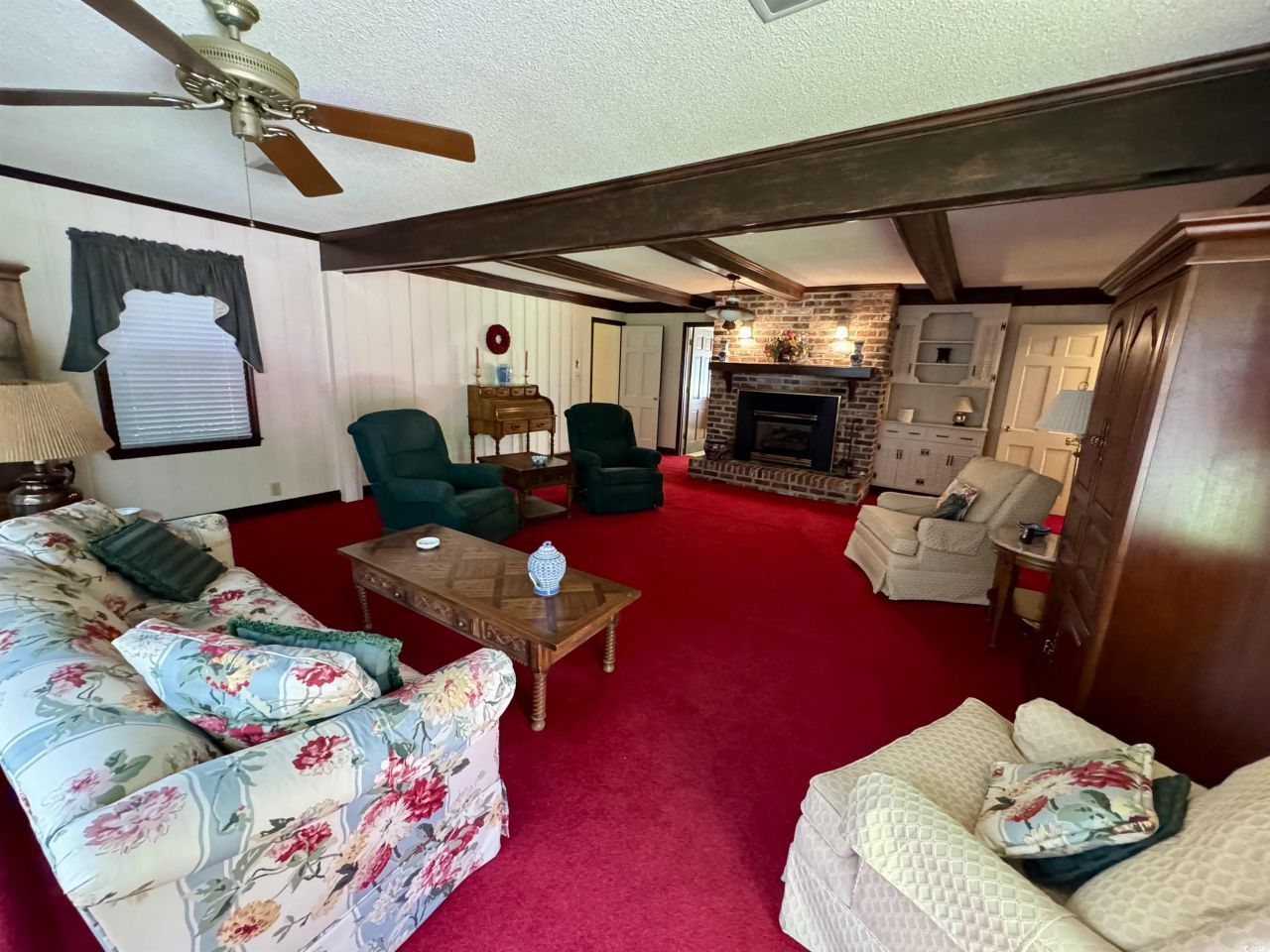 90 Gordon Ave Photo 10