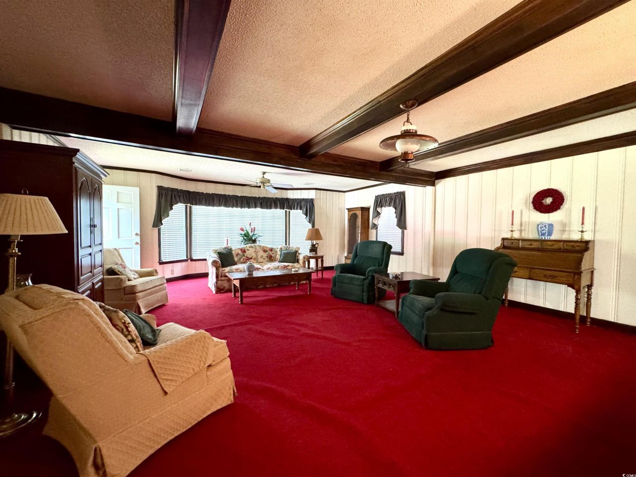 90 Gordon Ave Photo 11