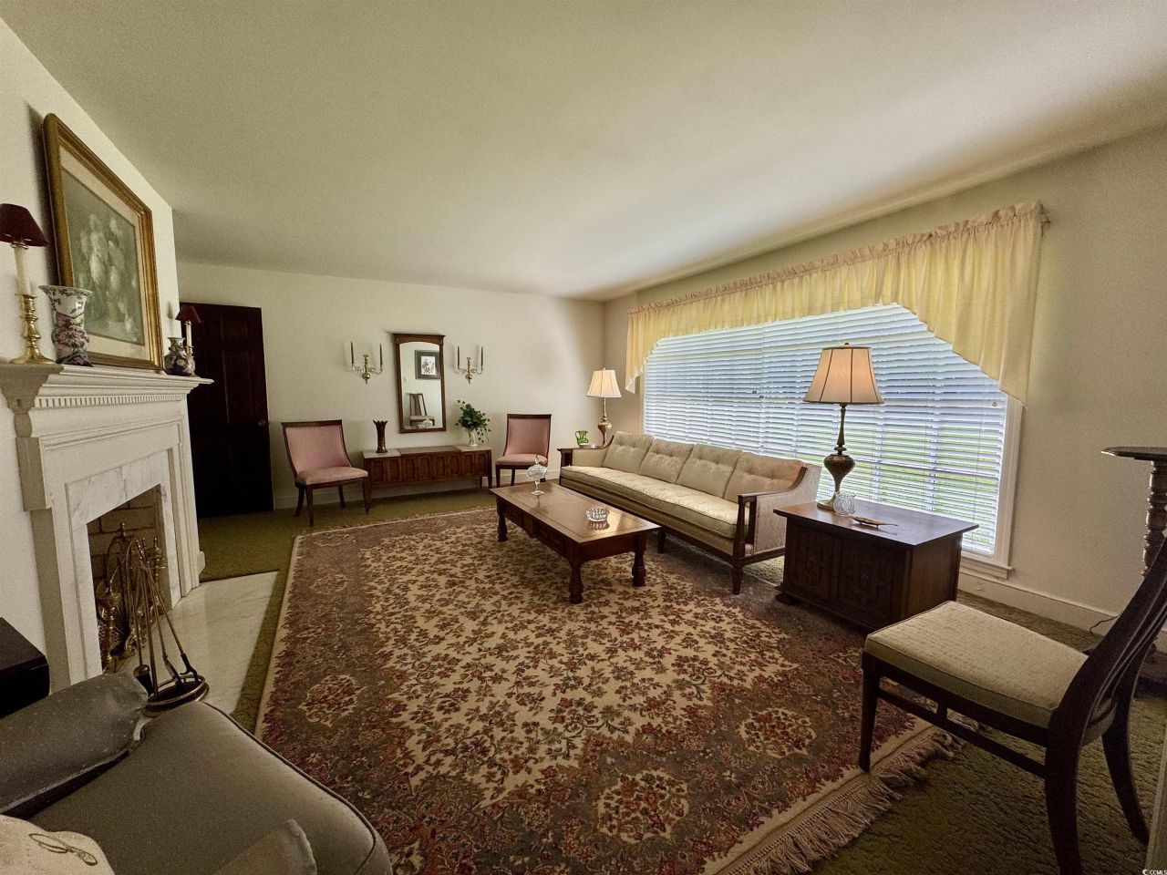 90 Gordon Ave Photo 6