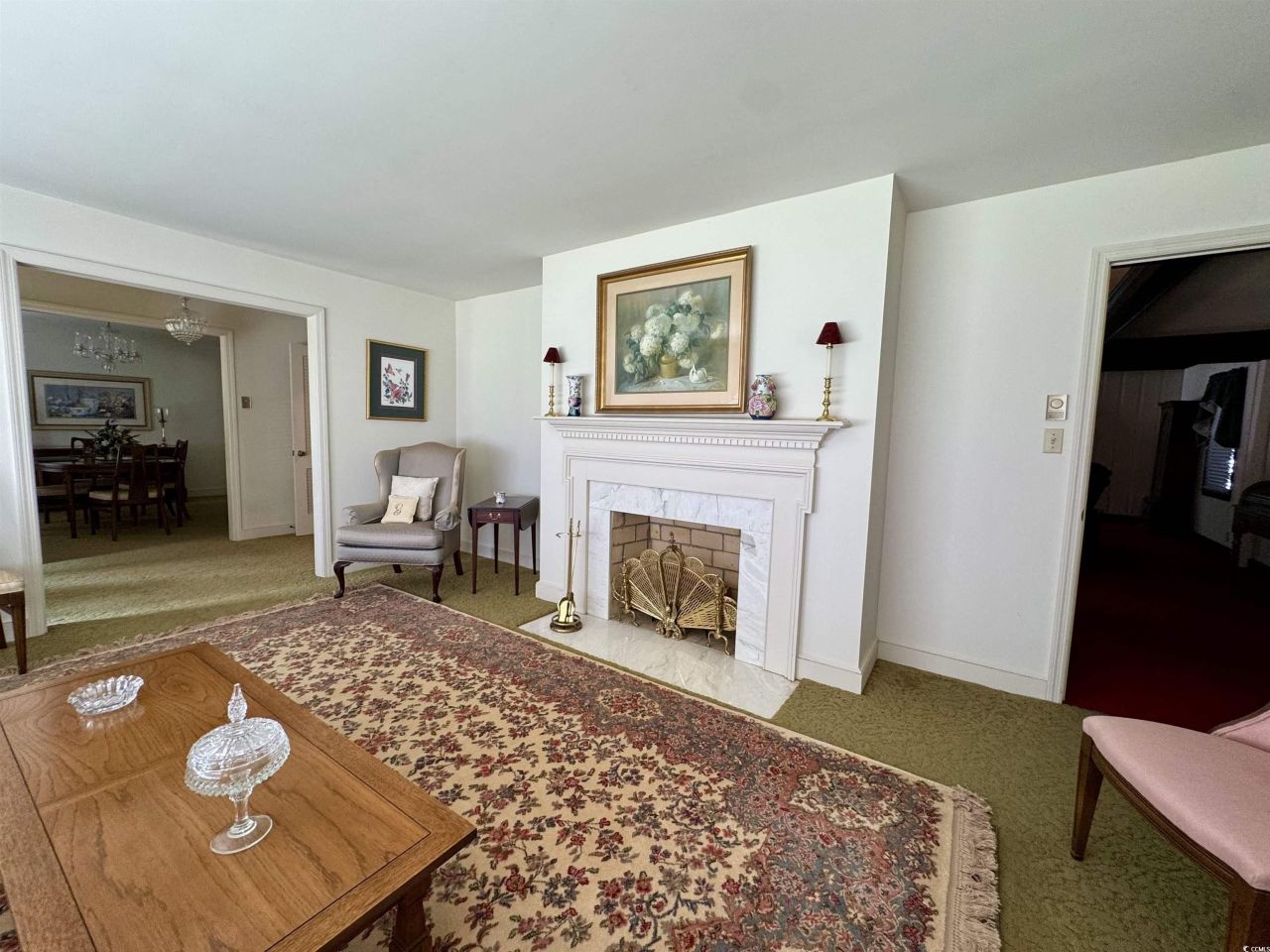 90 Gordon Ave Photo 8