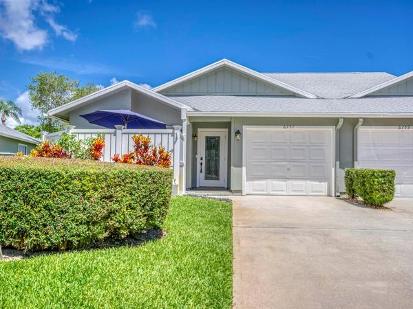 6757 SE Yorktown Drive, Hobe Sound, FL 33455